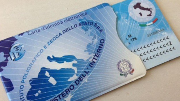 Nuova carta d'identita' elettronica: procedimento di rilascio